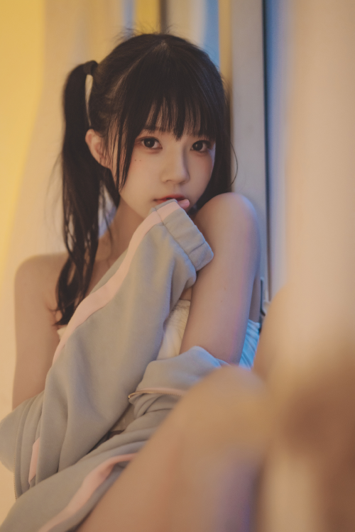 C304071D-258D-4040-9D2F-85EE3FA3365E57768d8049c57c93.png