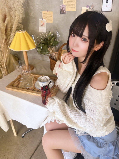 Ffj_d7NaEAAScU73988b63cdcd9970a.jpg